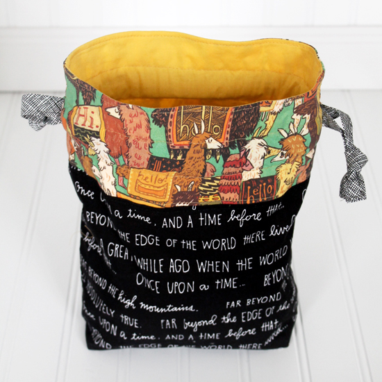 A Drawstring Bag and a Patchwork Lanyard for QuiltCon {an Art School Dropout's life}